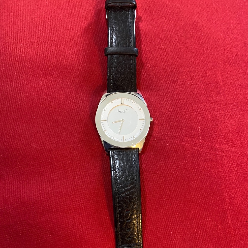 Kenneth Cole Watch - Picture 2 of 4